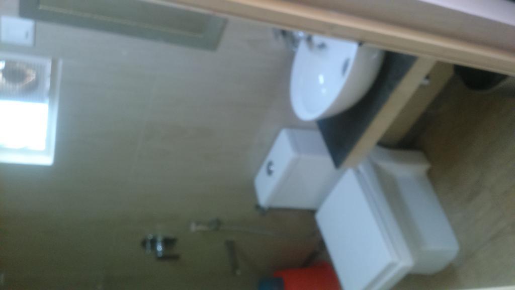 Breeze Hotel Силигури Екстериор снимка